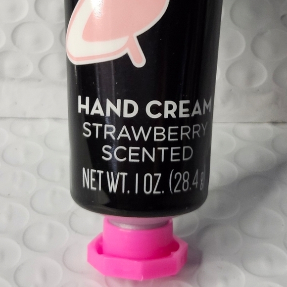 Barbie Hand Cream Set - Picture 7 of 9